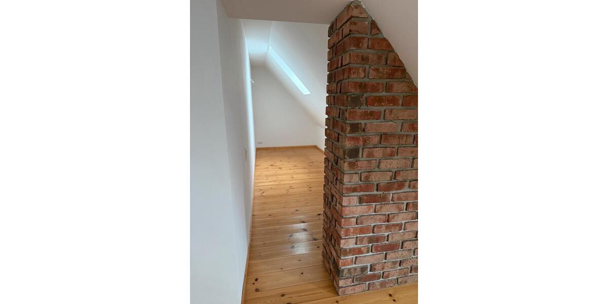 Dachgeschoßwohnung Ballenstedt - 1 Zimmer, 92 m&sup2;, 506&euro; | Angebot:24704248