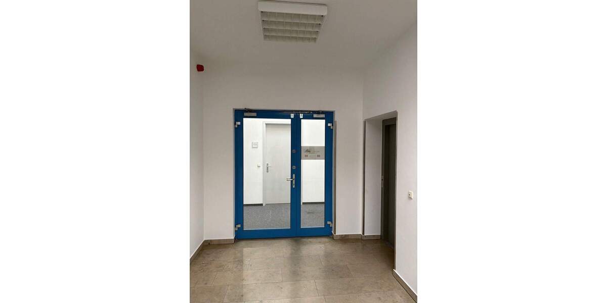 Gewerbeobjekt Erlangen Tennenlohe - 1 Zimmer, 17 m&sup2;, 200&euro; | Angebot:24808106