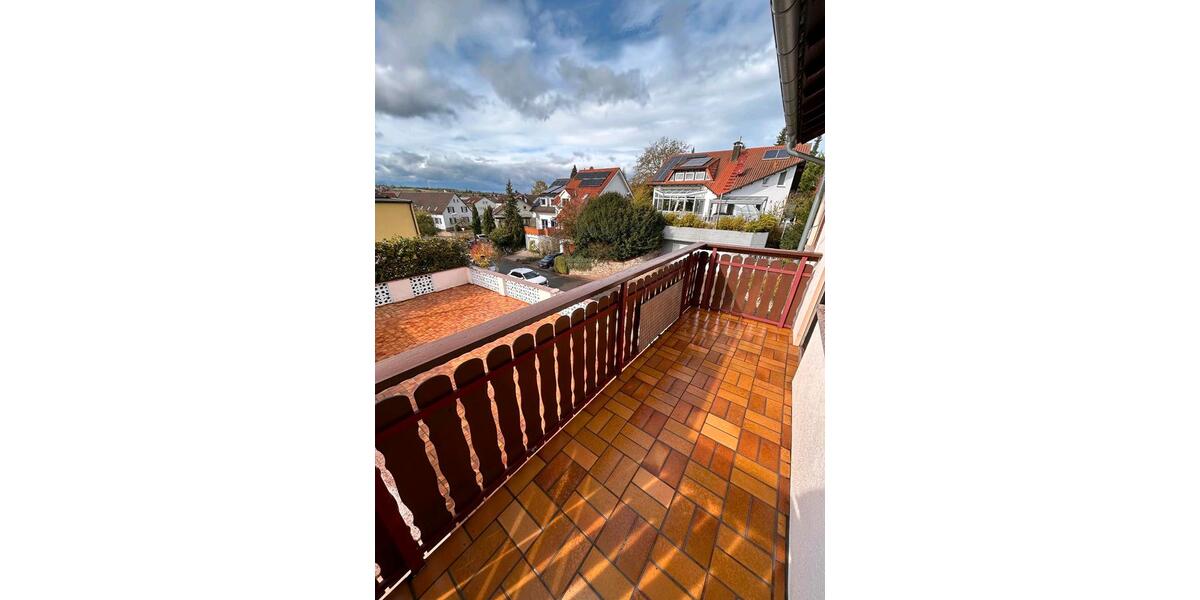 Etagenwohnung Karlsruhe Wettersbach - 4 Zimmer, 112 m&sup2;, 1.430&euro; | Angebot:26012950