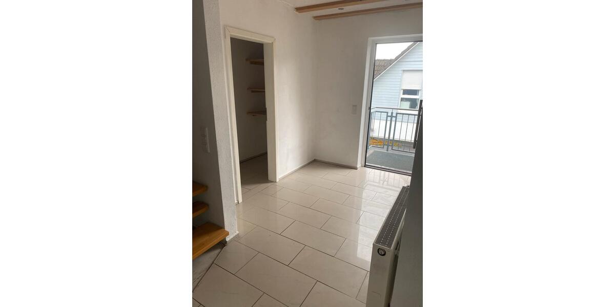 Maisonettenwohnung Seeheim-Jugenheim Jugenheim - 3 Zimmer, 98 m&sup2;, 885&euro; | Angebot:25915838