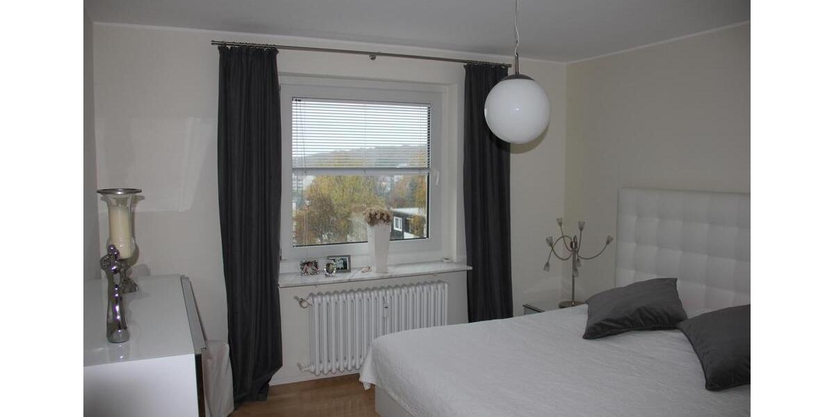 Dachgeschoßwohnung Wuppertal Gemarkung Elberfeld - 3 Zimmer, 87 m&sup2;, 850&euro; | Angebot:25922816