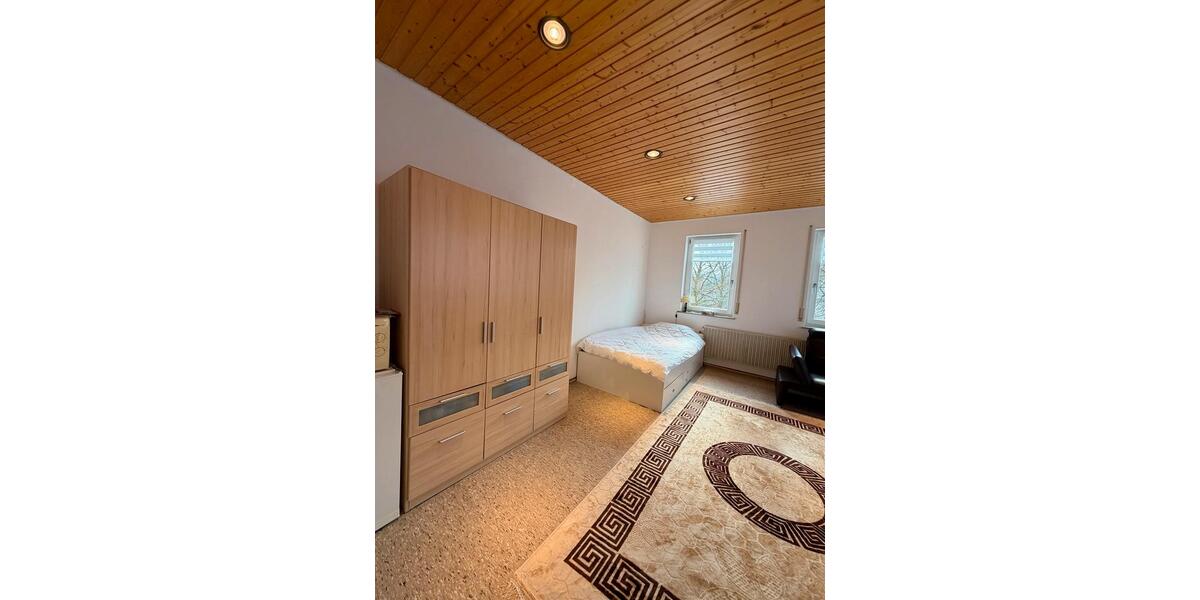 Wohnen auf Zeit Kirchheim unter Teck - 1 Zimmer, 35 m&sup2;, 360&euro; | Angebot:25996384