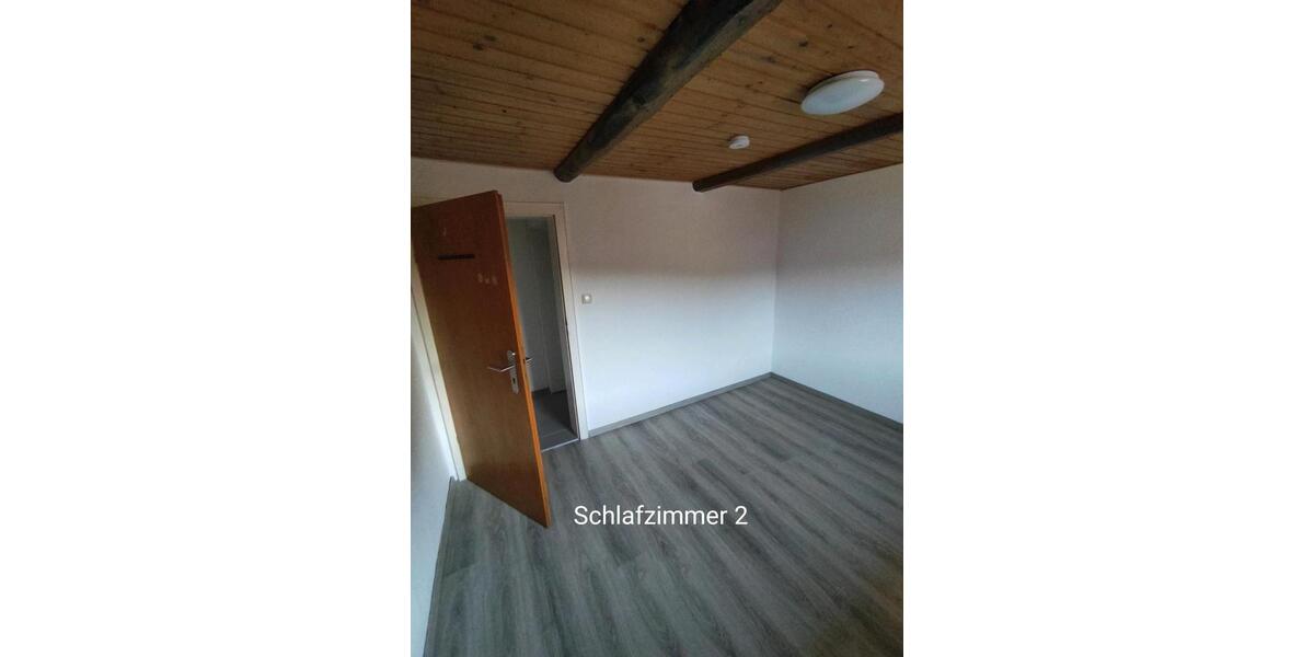 Etagenwohnung Königslutter am Elm - 6 Zimmer, 120 m&sup2;, 960&euro; | Angebot:26693489