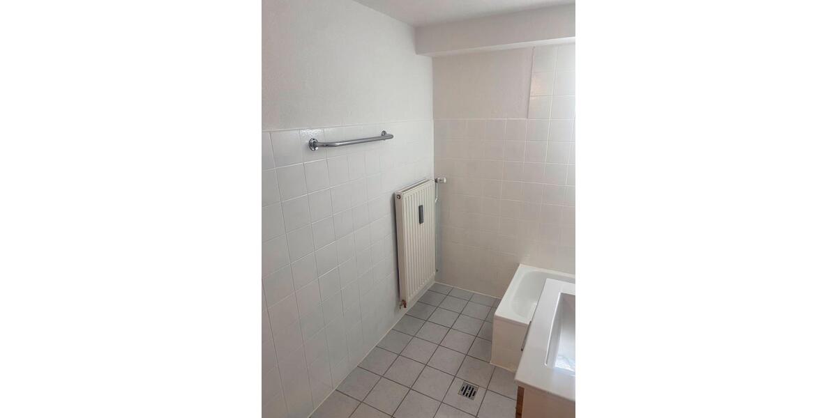 Etagenwohnung Wuppertal Gemarkung Ronsdorf - 2 Zimmer, 40 m&sup2;, 500&euro; | Angebot:26439705