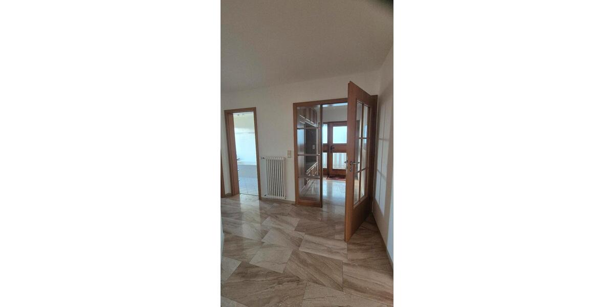 Erdgeschoßwohnung Tannheim - 4 Zimmer, 136 m&sup2;, 1.450&euro; | Angebot:25654097