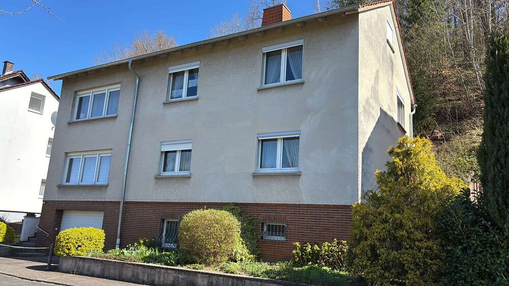 Einfamilienhaus Philippsthal - 8 Zimmer, 162 m&sup2;, 1.200&euro; | Angebot:24560522