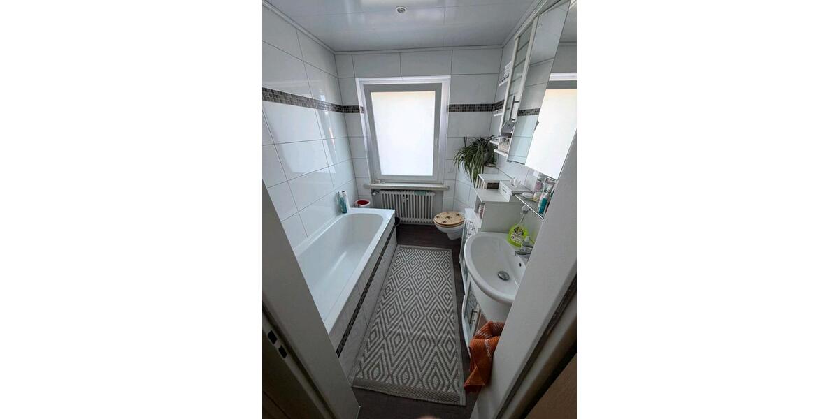 Erdgeschoßwohnung Borken (Hessen) - 3 Zimmer, 80 m&sup2;, 880&euro; | Angebot:26048549