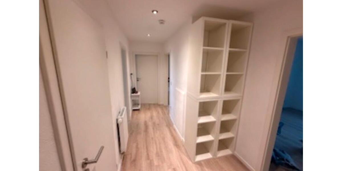 Dachgeschoßwohnung Lippstadt - 3 Zimmer, 66 m&sup2;, 725&euro; | Angebot:25195432