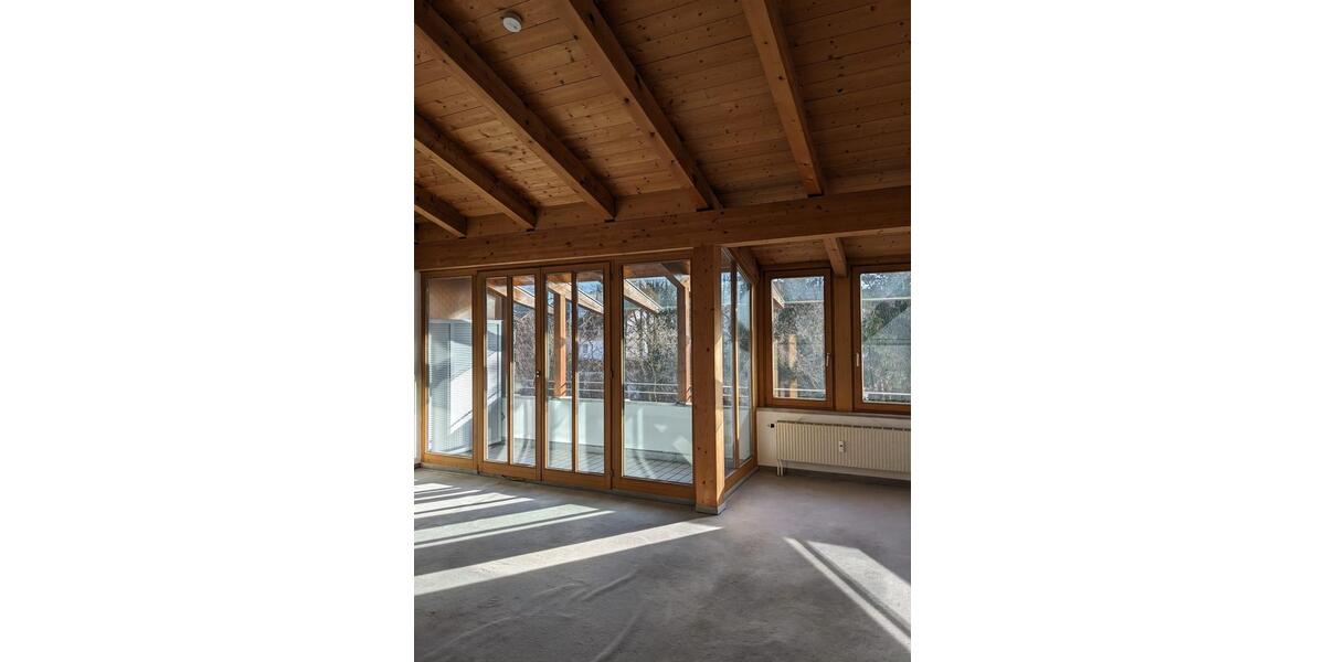 Etagenwohnung Wolfratshausen - 3 Zimmer, 93 m&sup2;, 1.320&euro; | Angebot:25307804