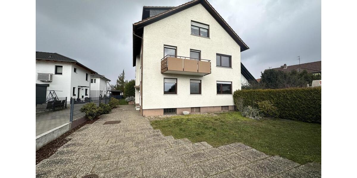 Dachgeschoßwohnung Hanau Groß-Steinheim - 3 Zimmer, 75 m&sup2;, 990&euro; | Angebot:25127058