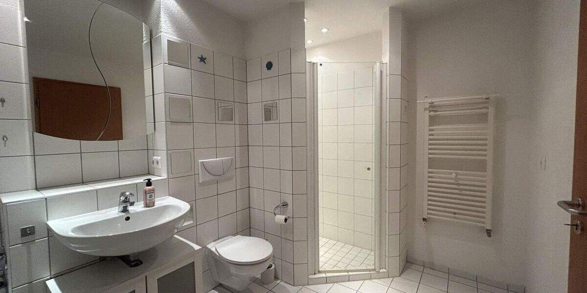 Reihenmittelhaus Kaiserslautern Innenstadt - 5 Zimmer, 141 m&sup2;, 1.600&euro; | Angebot:24836225