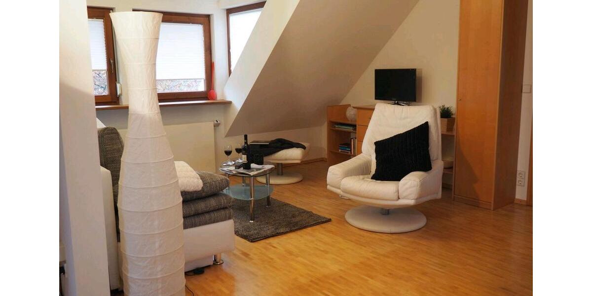 Dachgeschoßwohnung Erdmannhausen - 2.5 Zimmer, 55 m&sup2;, 1.100&euro; | Angebot:26644313