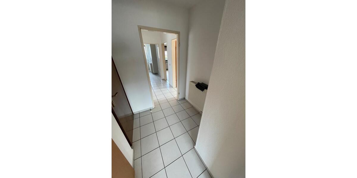 Dachgeschoßwohnung Uelzen - 3 Zimmer, 78 m&sup2;, 900&euro; | Angebot:26021968