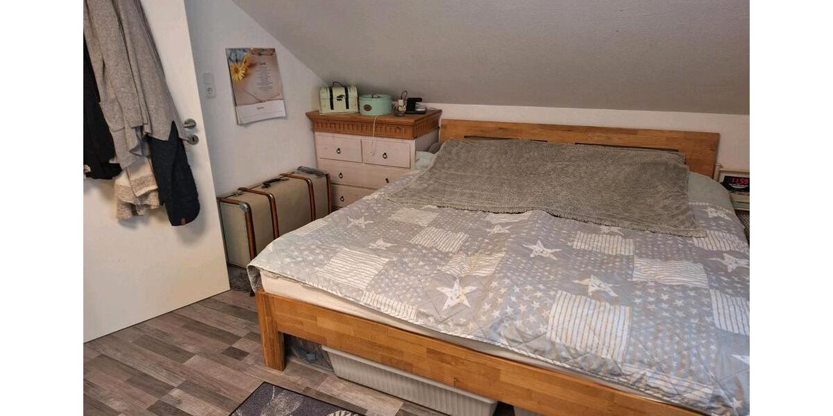 Dachgeschoßwohnung Halver - 3 Zimmer, 75 m&sup2;, 550&euro; | Angebot:24308013