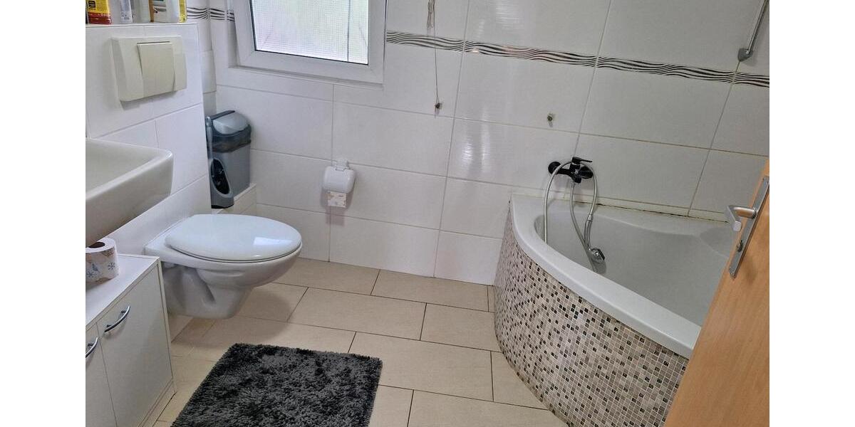 Einfamilienhaus Hermaringen - 6 Zimmer, 140 m&sup2;, 1.400&euro; | Angebot:24850083