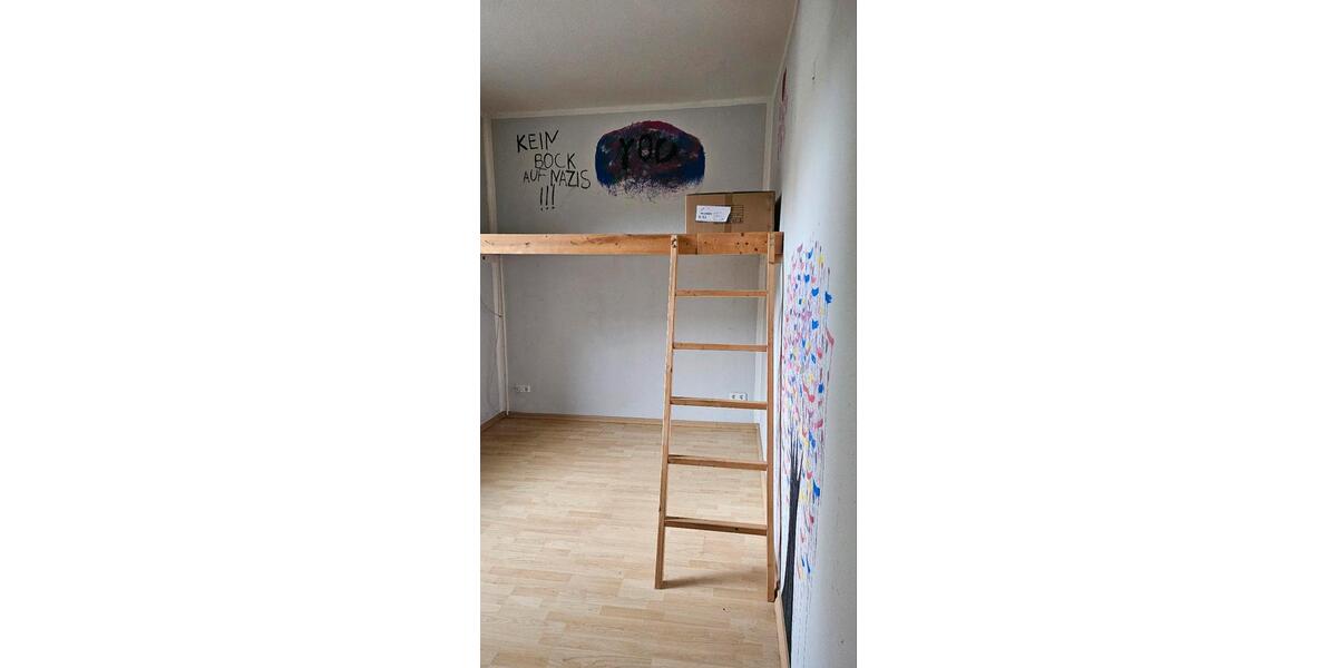 Etagenwohnung Oberlungwitz - 4 Zimmer, 106 m&sup2;, 750&euro; | Angebot:24159499