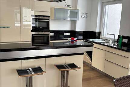 Wohnung Bayreuth Meyernberg - 4 Zimmer, 160 m&sup2;, 1.920&euro; | Angebot:24735766