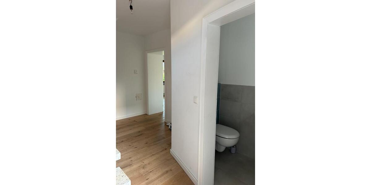 Einfamilienhaus Biedenkopf - 5 Zimmer, 120 m&sup2;, 1.700&euro; | Angebot:26199677