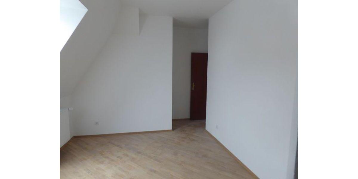 Dachgeschoßwohnung Berlin Spandau - 3 Zimmer, 80 m&sup2;, 1.274&euro; | Angebot:26690102