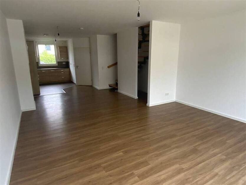 Reihenhaus in Rönnebeck mit ca. 141 m² Wohnfläche, Terrasse und Gartenanteil - höchster Wohnkomfort an der schönen Weser