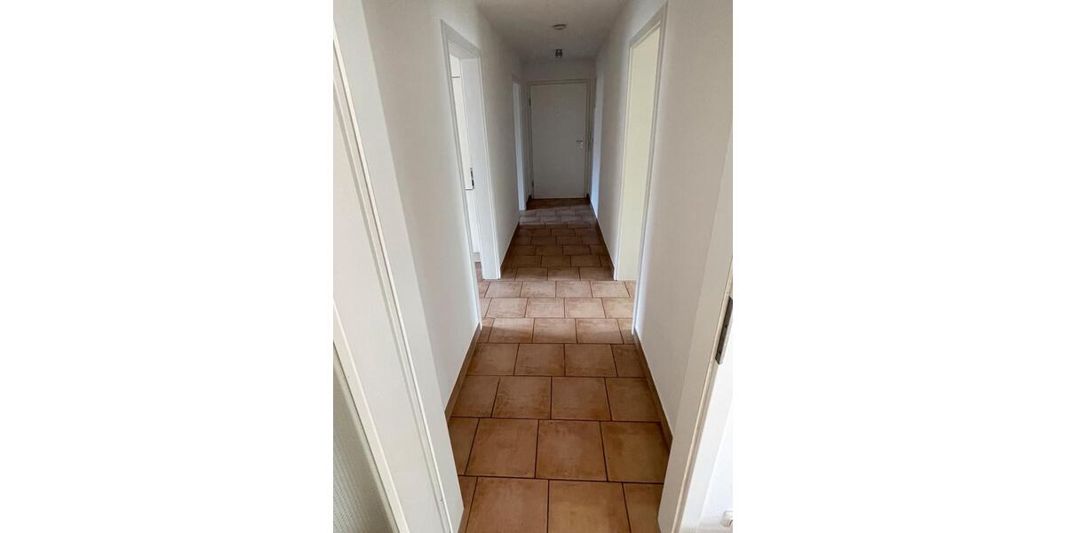 Erdgeschoßwohnung Veitsbronn - 3 Zimmer, 98 m&sup2;, 690&euro; | Angebot:24655157