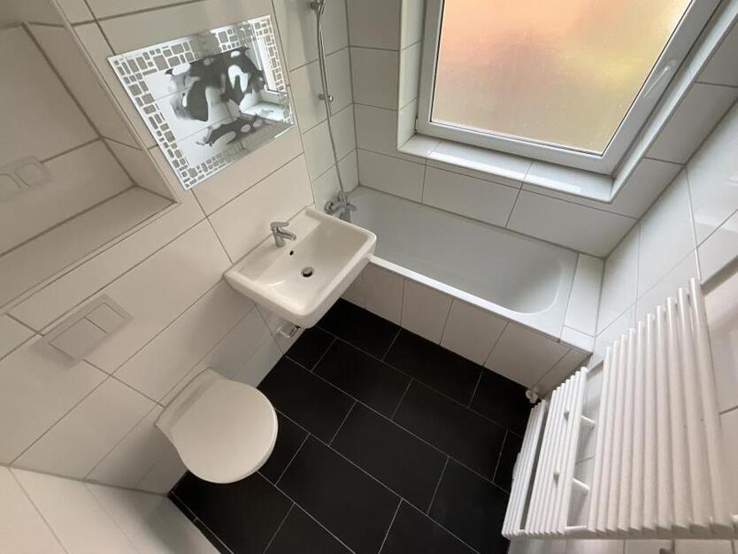 Kurzfristig beziehbare 3-Zimmer-Wohnung mit Balkon! zimmer