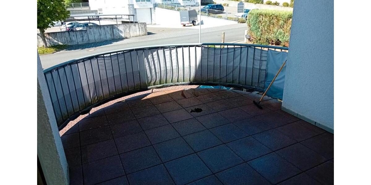 Dachgeschoßwohnung Waldems - 3 Zimmer, 110 m&sup2;, 800&euro; | Angebot:25977156