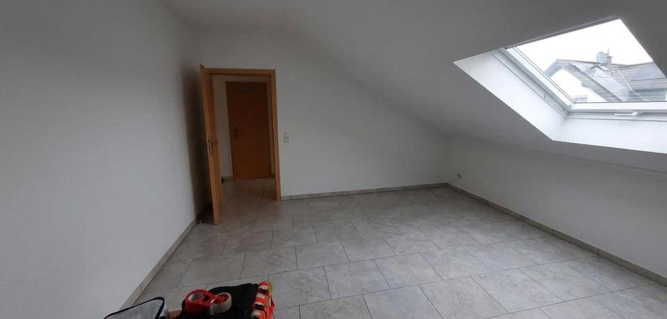 Etagenwohnung Bad Camberg - 4 Zimmer, 114 m&sup2;, 1.350&euro; | Angebot:26506872