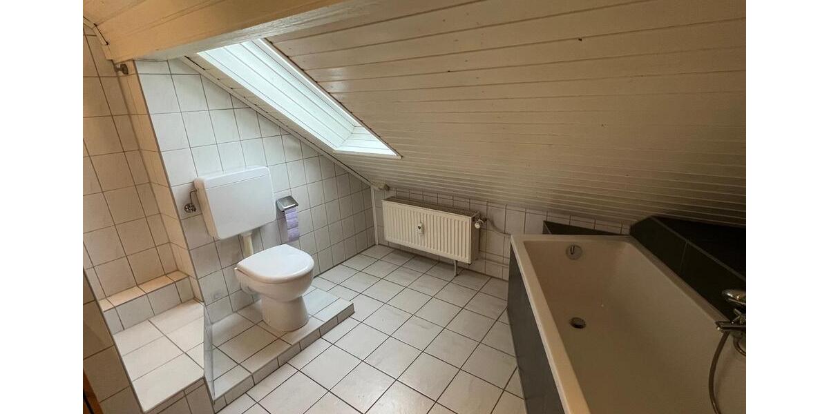 Dachgeschoßwohnung Beilngries - 1 Zimmer, 63 m&sup2;, 550&euro; | Angebot:26676123