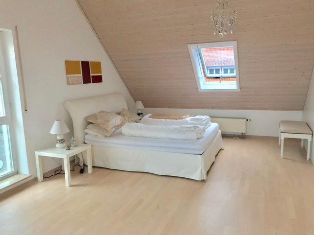 Wohnen auf Zeit Reichelsheim (Wetterau) - 2 Zimmer, 96 m&sup2;, 1.250&euro; | Angebot:26722290