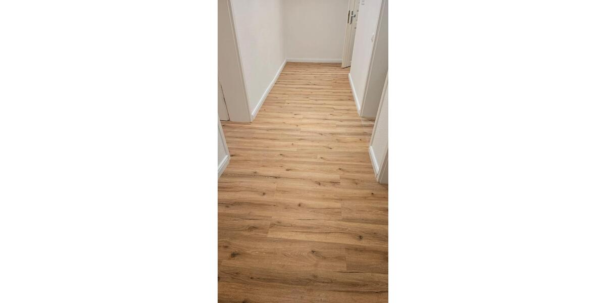 Erdgeschoßwohnung Hainichen - 3 Zimmer, 74 m&sup2;, 666&euro; | Angebot:26496974