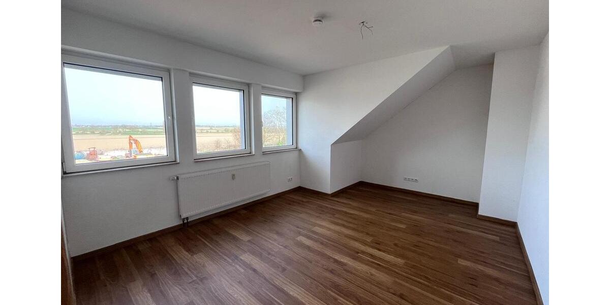 Dachgeschoßwohnung Alsdorf - 2 Zimmer, 79 m&sup2;, 500&euro; | Angebot:25867946