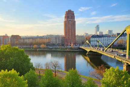 Wohnung zum Mieten in Frankfurt am Main 4.420 € 170 m² 4 zimmer