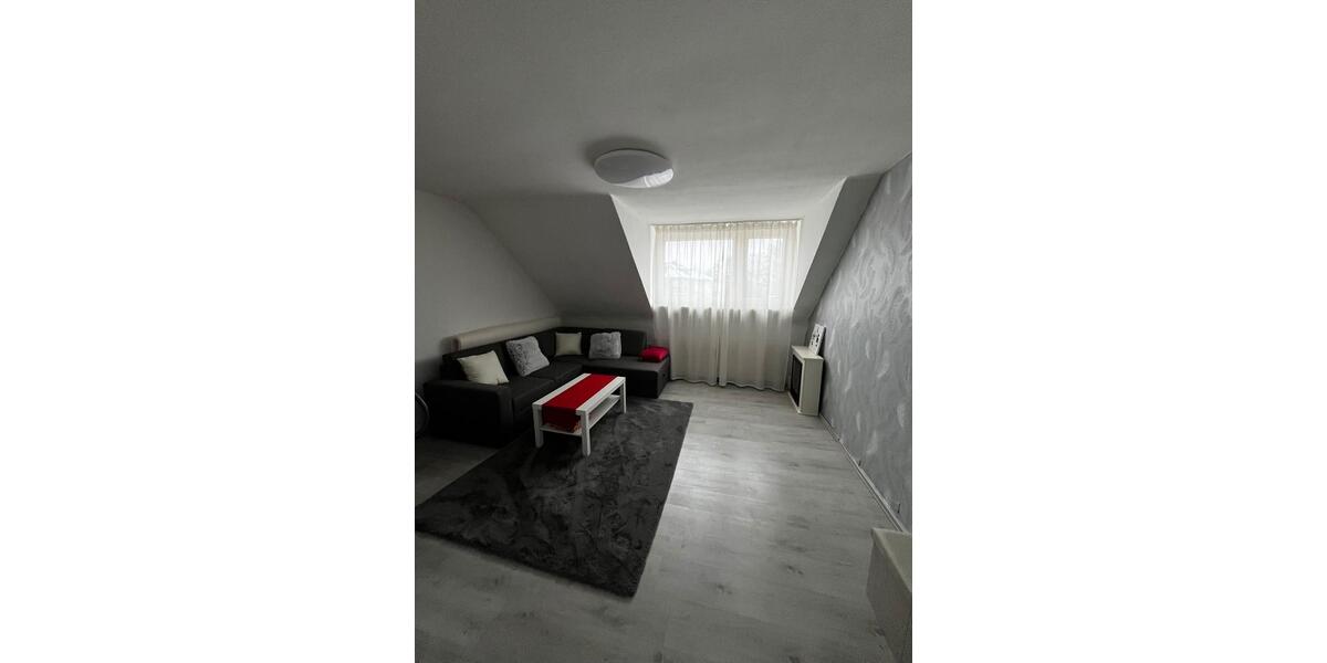 Gemütliche, helle Dachgeschosswohnung mit 41,44 m². 1 zimmer