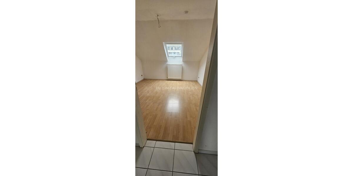 Dachgeschoßwohnung Mehring - 4 Zimmer, 93 m&sup2;, 890&euro; | Angebot:24522913