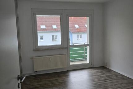Wohnung Hainichen - 3 Zimmer, 63 m&sup2;, 616&euro; | Angebot:23747657