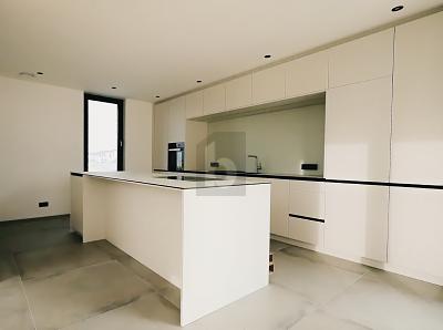 VERMIETUNG - MODENER LUXUS MIT POOL UND AUSBLICK - Villa Poing | Angebot:24818556