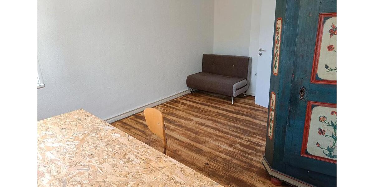 Wohnen auf Zeit Coburg - 1 Zimmer, 14 m&sup2;, 275&euro; | Angebot:25961518