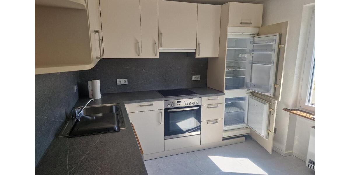 Etagenwohnung Steinen - 3 Zimmer, 80 m&sup2;, 900&euro; | Angebot:26414190