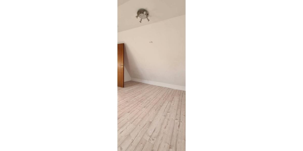 Maisonettenwohnung Oschersleben (Bode) - 4 Zimmer, 134 m&sup2;, 1.200&euro; | Angebot:26379988