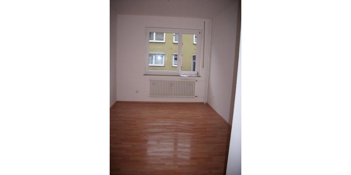 Parterre Wohnung Kassel City 4 Zimmer, Küche & Bad 4 zimmer