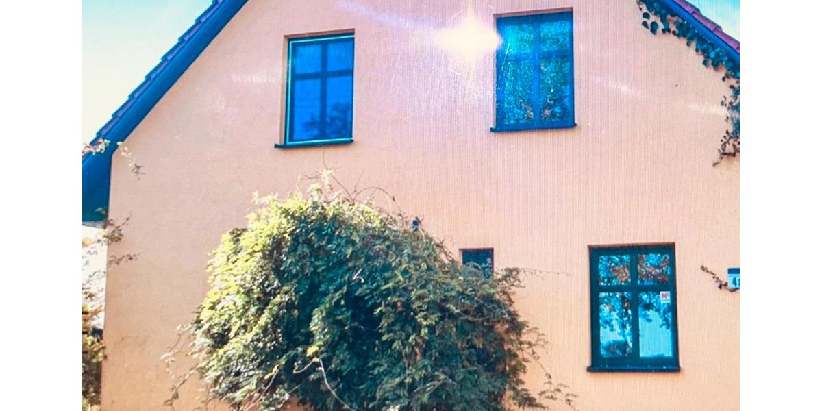 Haus 150 m2, überdachte Terrasse 56 m2, zum Badestrand 150m. 5 zimmer