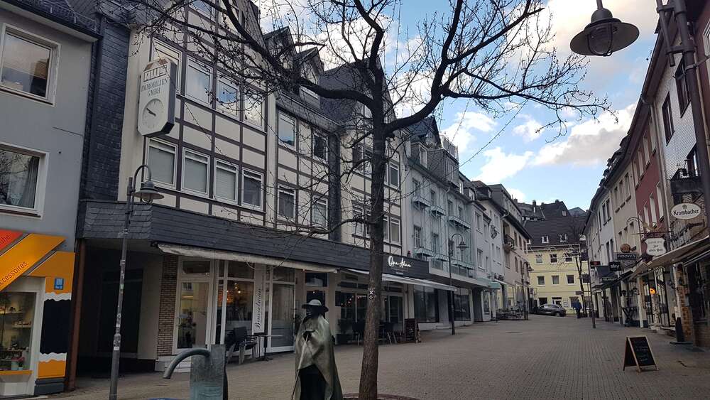 Etagenwohnung Siegen - 2 Zimmer, 88 m&sup2;, 680&euro; | Angebot:27198581