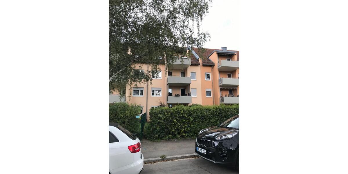 Etagenwohnung Neu-Ulm Ludwigsfeld - 3 Zimmer, 86 m&sup2;, 1.000&euro; | Angebot:24728288