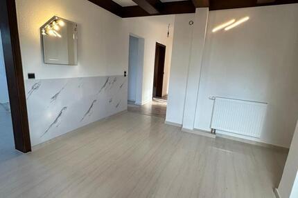 Wohnung Uhingen - 4 Zimmer, 120 m&sup2;, 1.600&euro; | Angebot:25988250