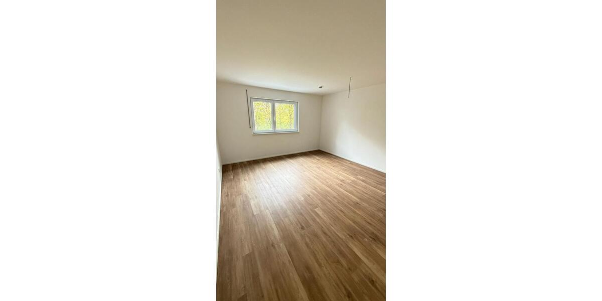 Mehrfamilienhaus, Wohnhaus Amberg - 2 Zimmer, 76 m&sup2;, 834&euro; | Angebot:26251225