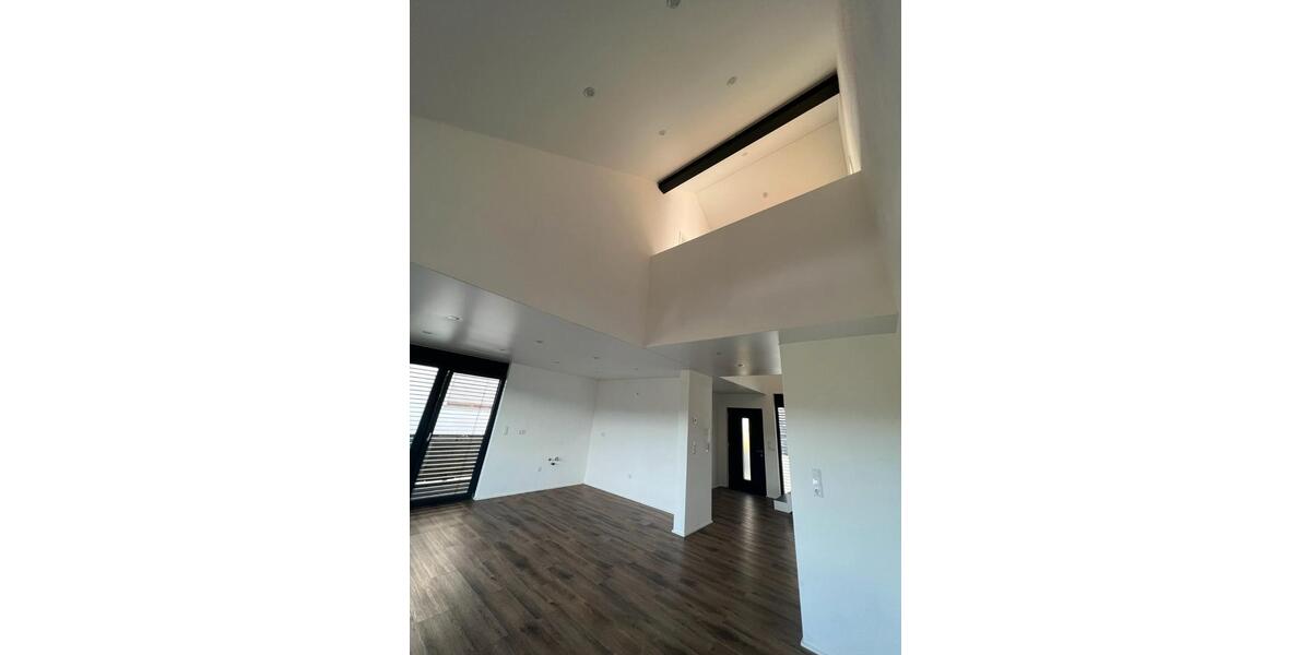 Maisonettenwohnung Siegen - 4 Zimmer, 175 m&sup2;, 1.900&euro; | Angebot:25974962