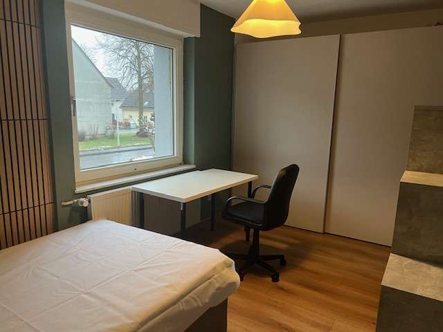 Zimmer Solingen Bech - 1 Zimmer, 580&euro; | Angebot:25307213