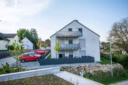 ***HOCHWERTIG UND GANZ OBEN - 2-ZI.-DG-WHG. MIT BALKON*** 2 zimmer