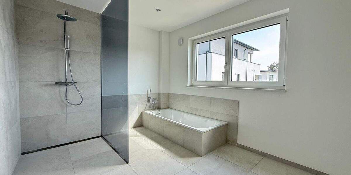 Etagenwohnung Tüßling - 3 Zimmer, 99 m&sup2;, 1.275&euro; | Angebot:26154944